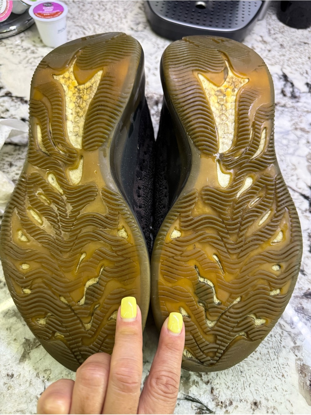 Yeezy Adidas boost 380 - Picture 2 of 7